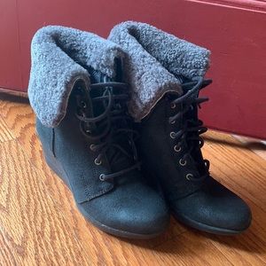 UGG Australia Waterproof Bootie